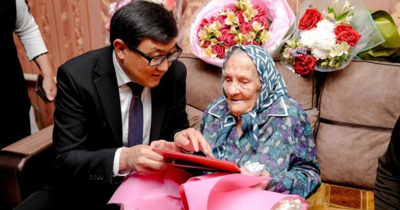 Ветеран труда из Семея Анна Казаченко отметила 110 летний юбилей