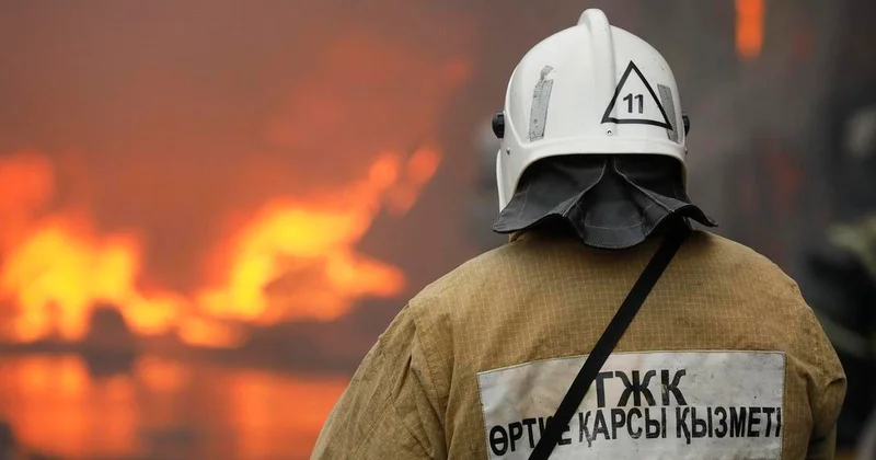 Қызылордада құтқарушылар 6 тұрғынды өрттен аман алып қалды