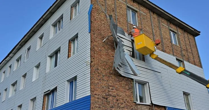 Ауа райынан 3 ауыл зардап шекті: Павлодар облысының әкімі елді мекендерді аралады