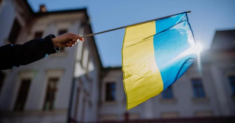 Военное положение и мобилизацию продлили в Украине