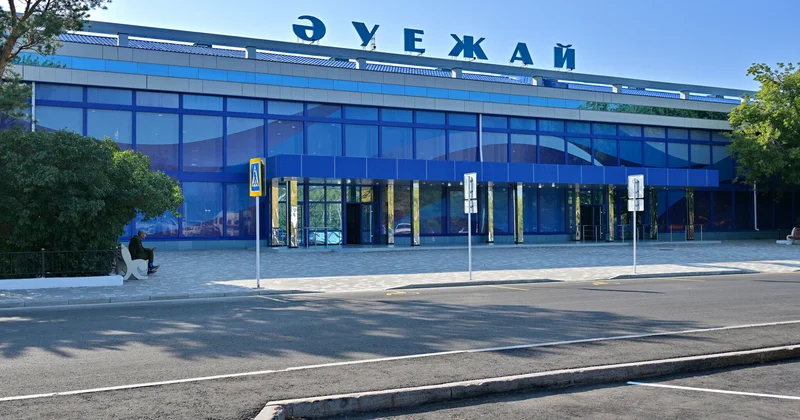 Самолёт развернул ветер