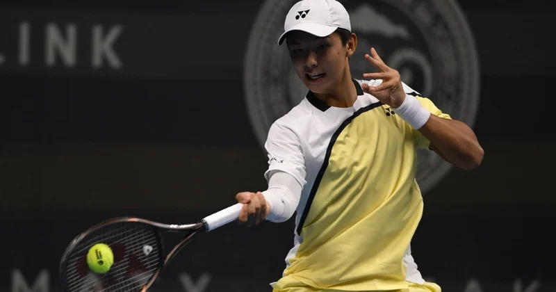 Зангар Нурланулы проиграл дебютный матч на турнире ATP 250 в Алматы
