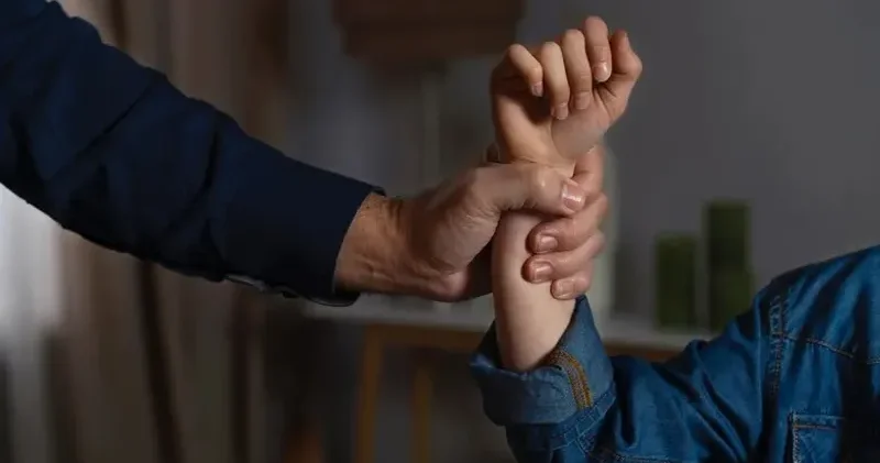 Көкшетауда балалар ауруханасында жатқан жасөспірім қыз зорлыққа ұшырағанын мәлімдеді