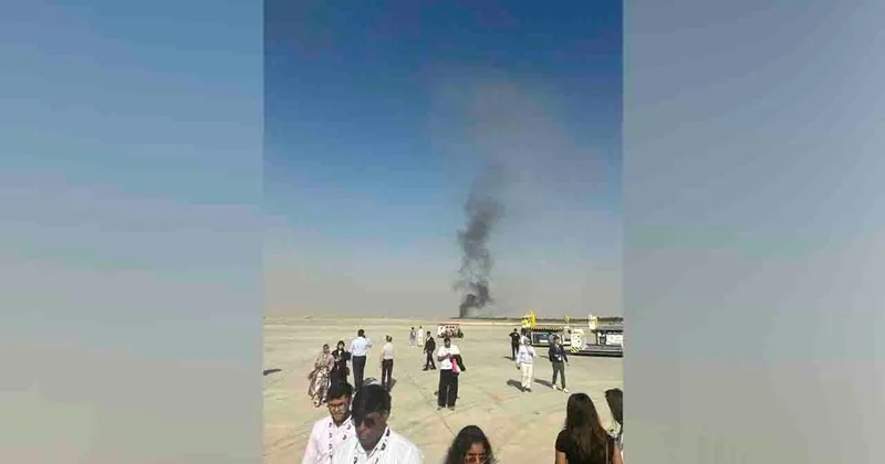 Дубайдың әуе көрмесінде ұшақ апатқа ұшырады