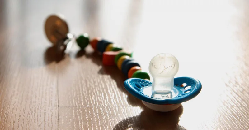 Женщина смыла новорожденную девочку в унитаз больничного санузла