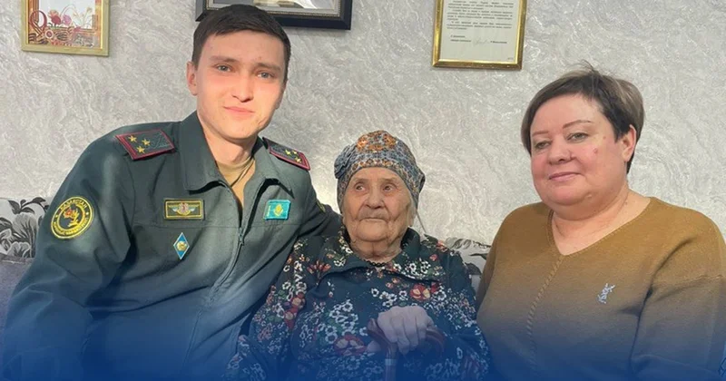 Майдан медбикесі Анна Котова 102 жасқа толды