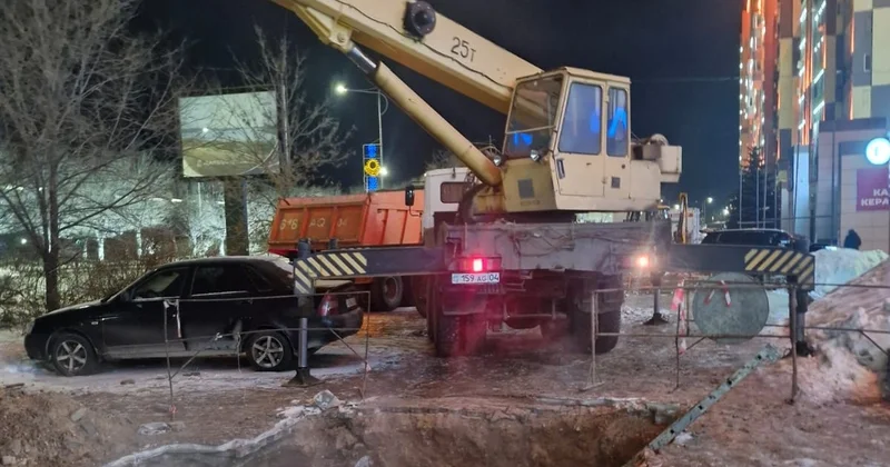 Ақтөбеде жарылған жылу құбыры жөнделді