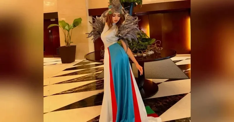 Модель оштрафовали за платье в цветах национального флага Узбекистана