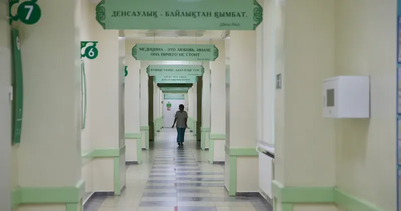 Қазақстанның оңтүстігінде оқу жаттығу жиындарынан кейін 22 жасөспірім ауруханаға жеткізілді