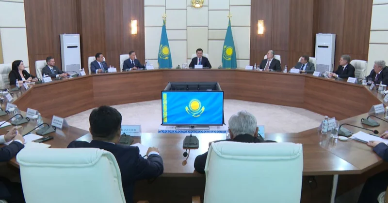 Мемлекеттік кеңесші республикалық этномәдени бірлестіктердің басшыларымен кездесті