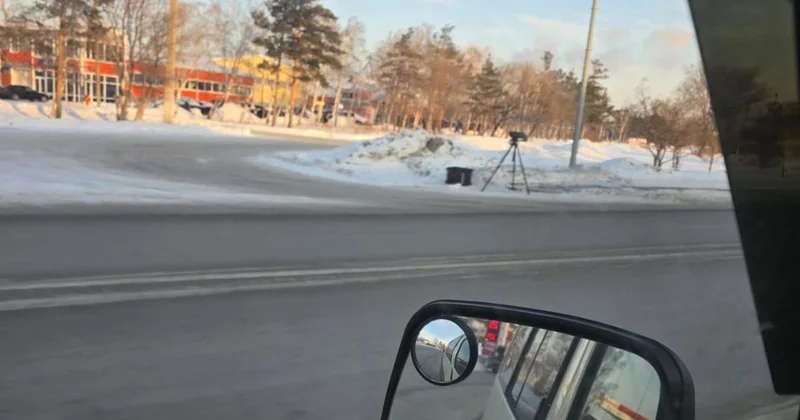 Скоростемер на треноге заметили на казахстанской трассе: что говорят в полиции