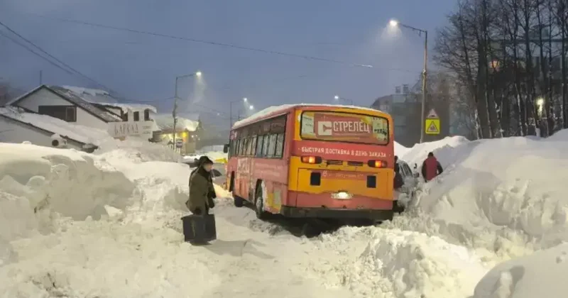 "Мы знаем, что такое пурговать". Как живёт Камчатка после аномальных снегопадов