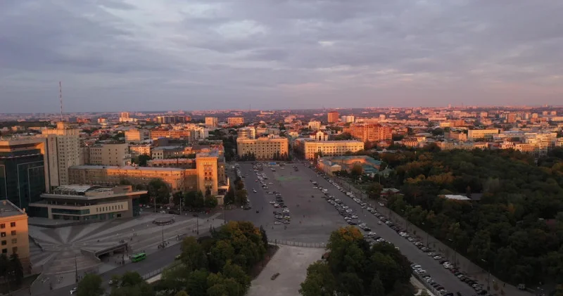 “Кеңес дәуіріндегідей“: Өскемен әкімі қаланы екі ауданға бөлудің шартын айтты