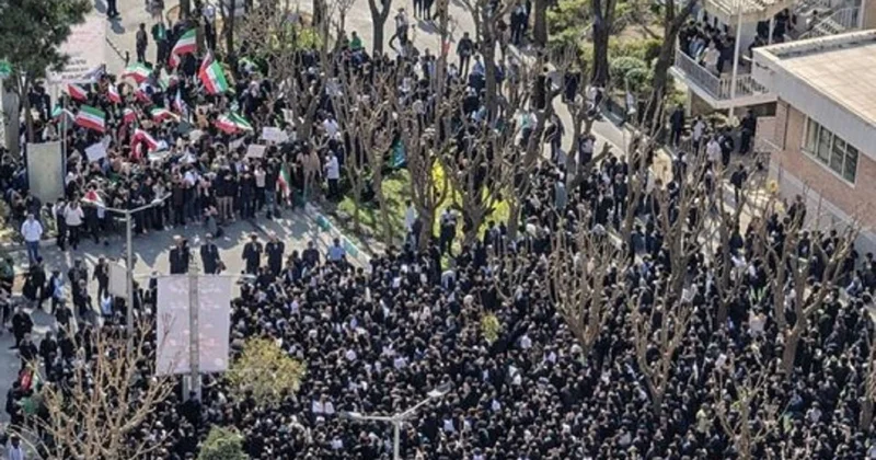 СМИ: в Иране возобновились протесты против властей