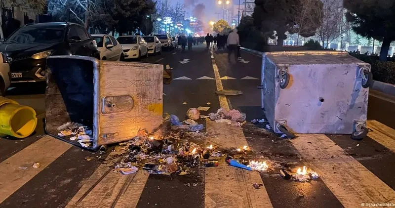 Иранда студенттер наразылығы қайта жанданды