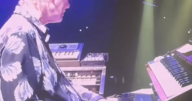 Казахстанцы в восторге: клавишник Deep Purple сыграл гимн РК в Алматы