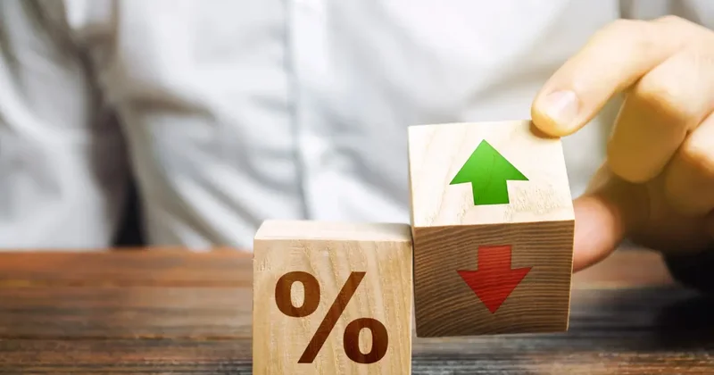 Убыточный март для наших пенсий: причины падения доходности назвали ЕНПФ