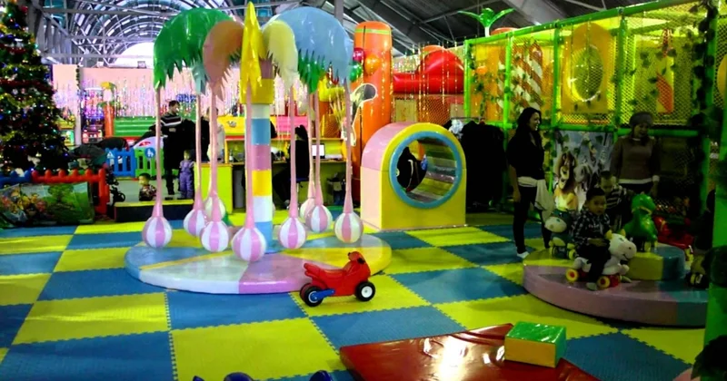 Мәжіліс депутаты сауда үйлеріндегі ойын алаңдарын бірінші қабатқа көшіруді ұсынды