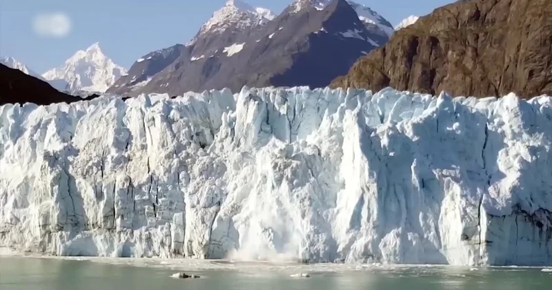 Мұздықтардың жылдам еруі су теңгерімін бұзып, табиғи апаттар қаупін арттырады Эмомали Рахмон