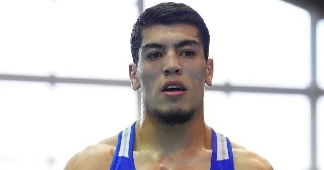 Фарух Тоқтасынов бокстан әлем кубогында сенсация жасады