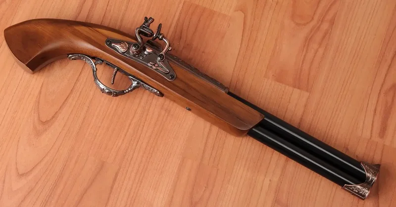 Депутат потребовал от полиции довести до конца дело об антикварном оружии в Астане