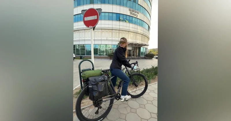 Қытайлық саяхатшы қыз велосипедпен Қазақстанды аралауға шықты