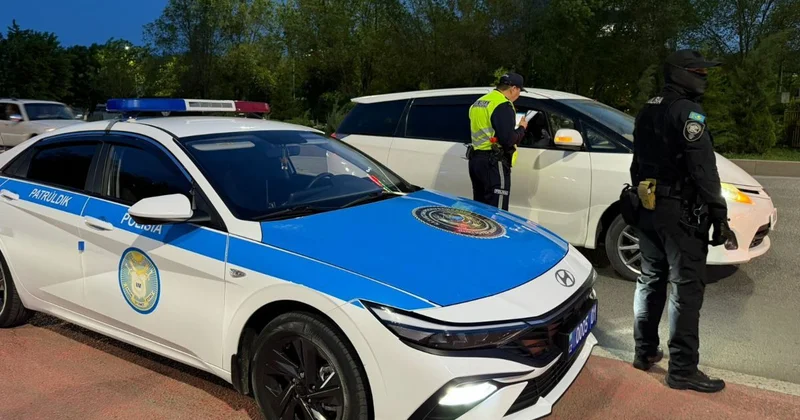 Рейдтер жалғасуда: Атырауда шетелдік нөмірлі көліктердің иелері тағы жиналды