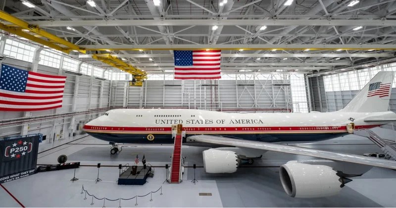 Дональд Трамп 1 миллиард доллар тұратын жаңа Air Force One әуе кемесімен ұшады