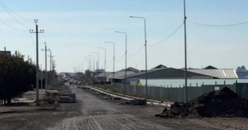 Атырауда Молдағұлова көшесін жөндеуді 30 қазанға дейін аяқтау жоспарланып отыр