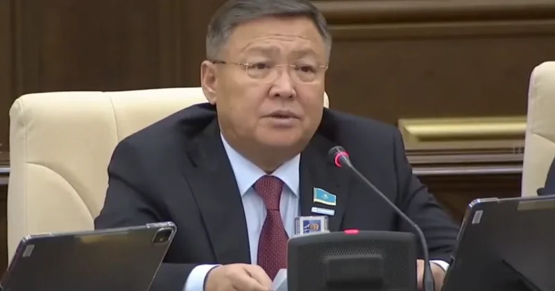 Алдағы үш жылдың бюджеті қаржылық тұрақтылықты сақтайды Ұласбек Сәдібеков