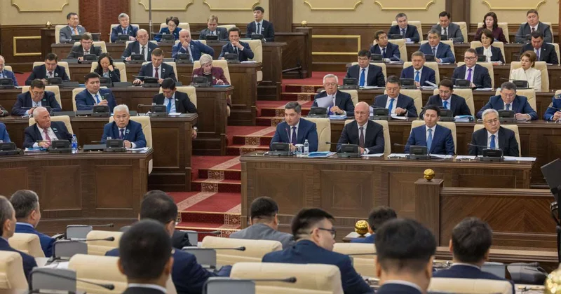 Размер выплат дивидендов от нацкомпаний включен в новый бюджетный кодекс Бектенов