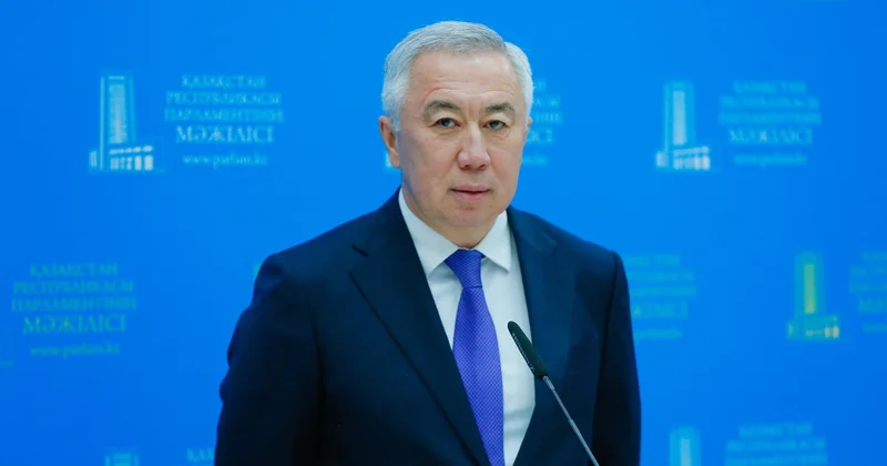 Серік Жұманғарин ең төменгі жалақы мөлшерін көтеру бастамасына жауап берді