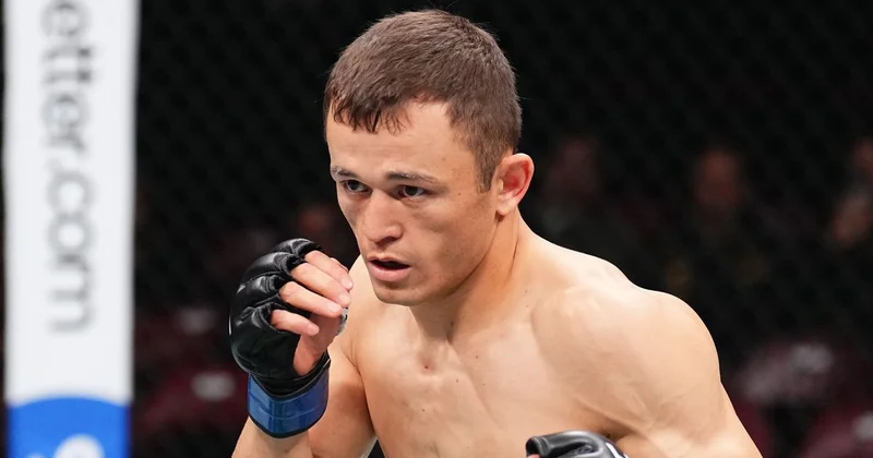Казахстанец Бекзат Алмахан проиграл брату чемпиона UFC на историческом турнире