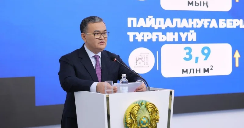 Ескі үйлерді бұзу, көшені көгалдандыру, жаңа мектептер ашу : Астана әкімі қаладағы маңызды мәселелерге тоқталды