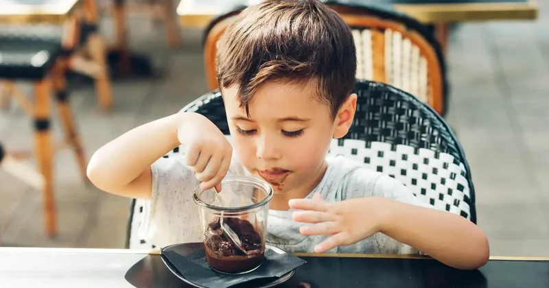 Казахстанцы стали значительно реже покупать сладости аналитики