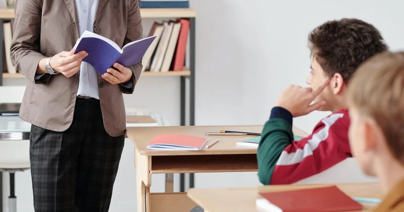 Скандал с электронным журналом в школах Алматы: что известно о переходе с Kundelik на BilimClass