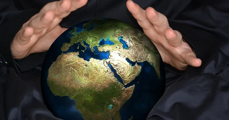 Женщина перевела ясновидящей три миллиона тенге в Кыргызстане