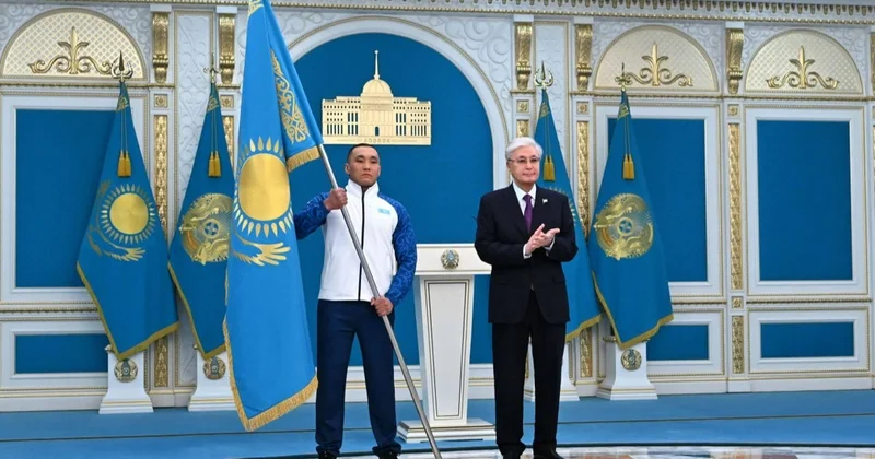 Президент Қысқы Олимпиада мен Паралимпиадаға қатысатын спортшыларға Мемлекеттік туды тапсырды