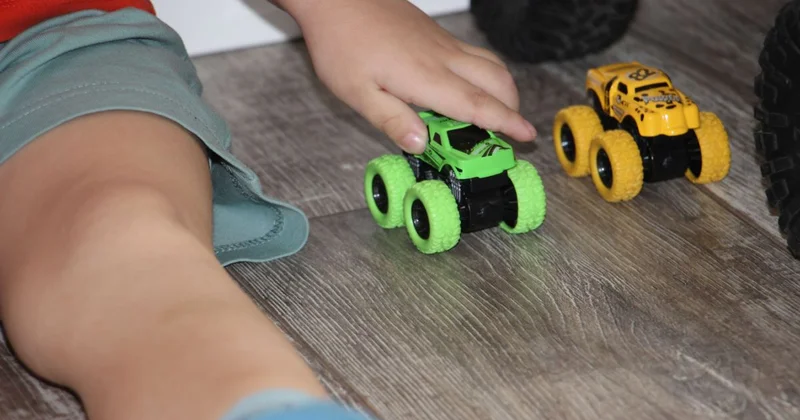 Число воспитанников в организациях для детей сирот сократилось вдвое в Казахстане