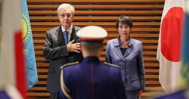 Премьер Японии распустила парламент и объявила досрочные выборы