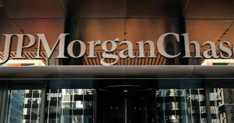 Трамп подал иск к JPMorgan и Джейми Даймону на $5 млрд