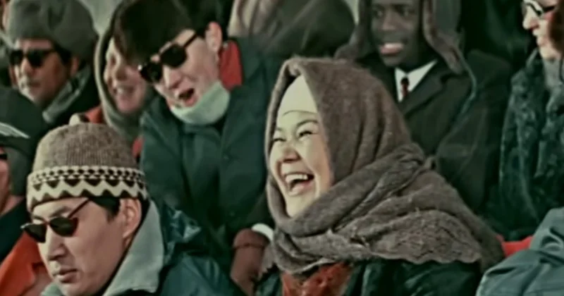 Кадрдағы елеусіз қарсылық