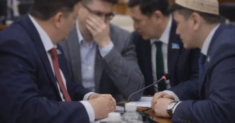 Бапи, Базарбек и Мукаев: кто из депутатов может лишиться мандата