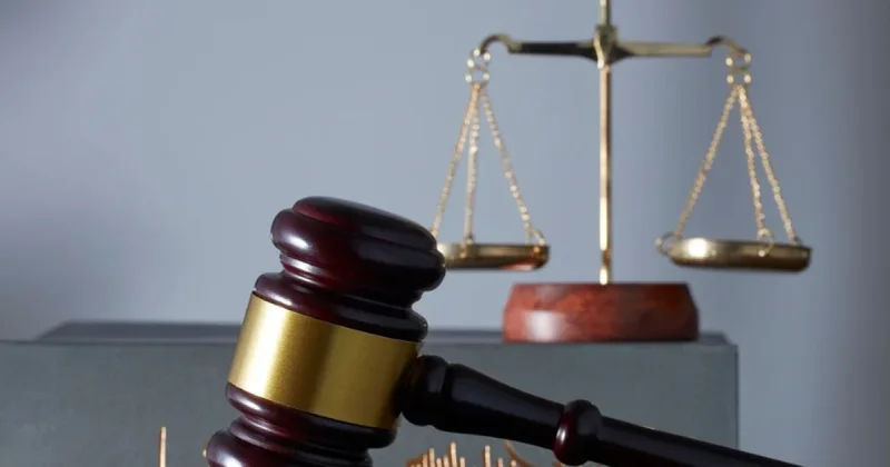 Судью лишили должности после пьяной езды в Астане