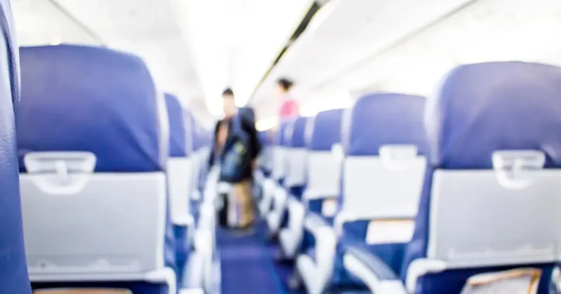 Почему более 10% кресел на рейсах остаются пустыми: о проблеме "замороженных" билетов рассказали в КГА