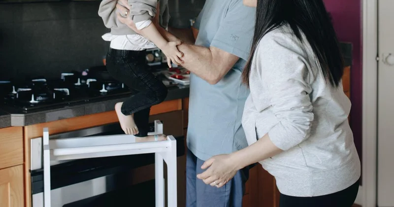 Усиливается ответственность родителей : казахстанцев предупредили о новой обязанности