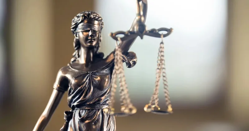 2 млн тенге отсудила жительница Шымкента за некачественные протезы