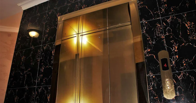 Телебашню Tokyo Skytree закрыли после остановки лифта