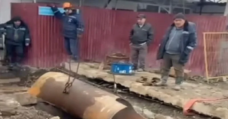 Кипяток залил дома после аварии на теплотрассе в Алматы: люди попали в больницу с ожогами