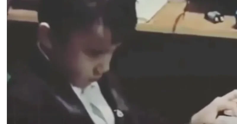 Видео с пятилетним Димашем Кудайбергеном растрогало Казнет